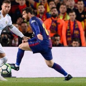 世界杯在线足球直播-球迷福音 创收新举 西甲拍卖比赛用球和球员球衣！