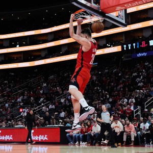 博雷戈：申京是最棒的中锋之一 只有米西下半场和他拼了